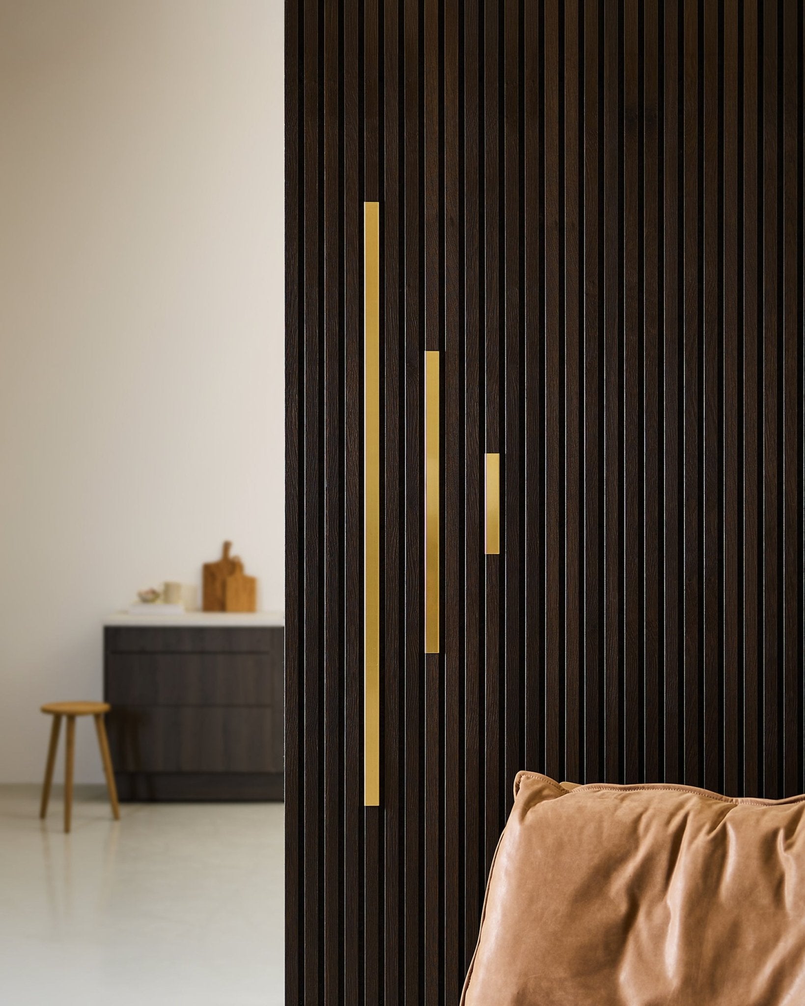 Liva | Cover / Brass, 20-120 cm