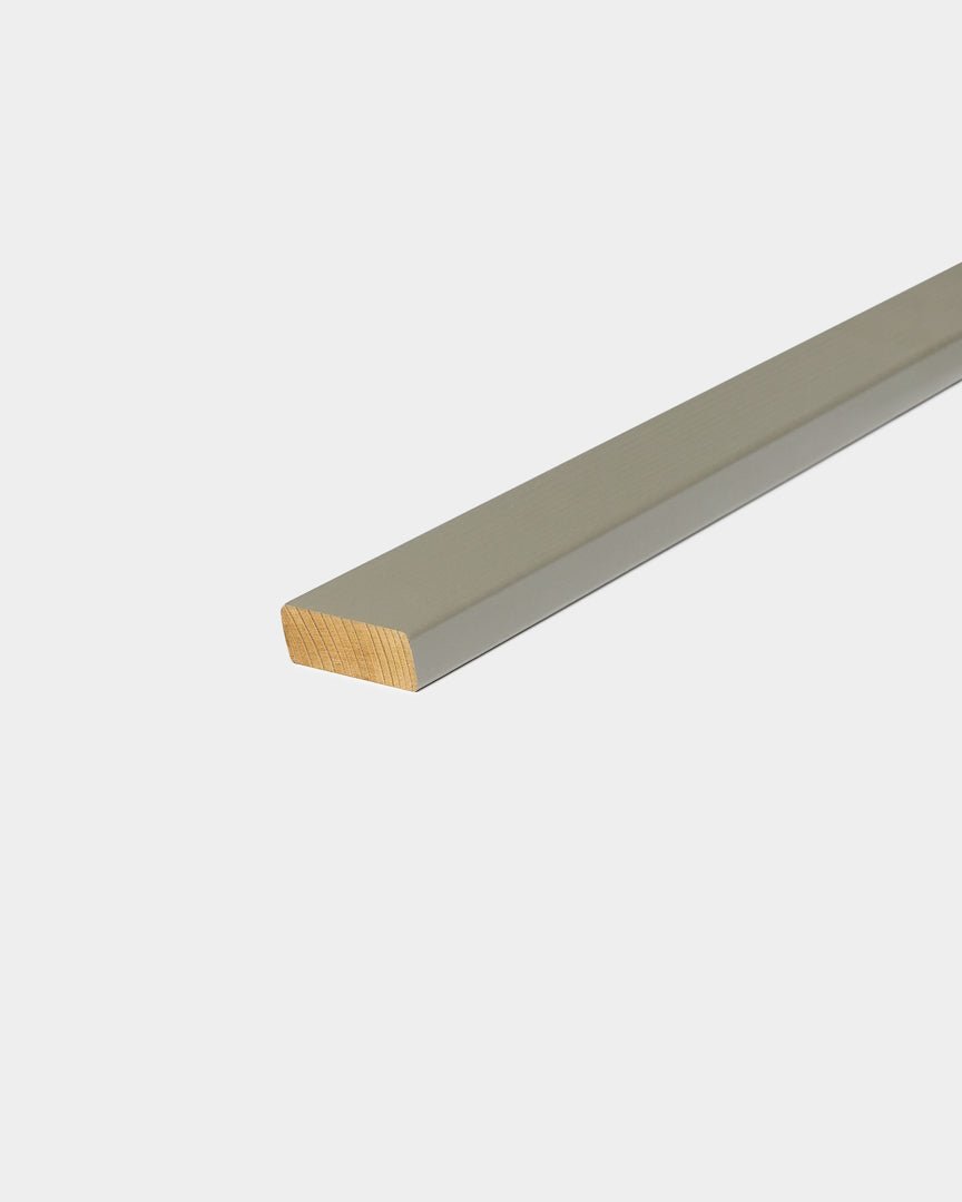 WoodUpp Aluwood/Grey Lamella facade panel, 240x4x1.8cm, with smooth light brown and grey finish, designed for covering outside corners in Nordic exteriors.