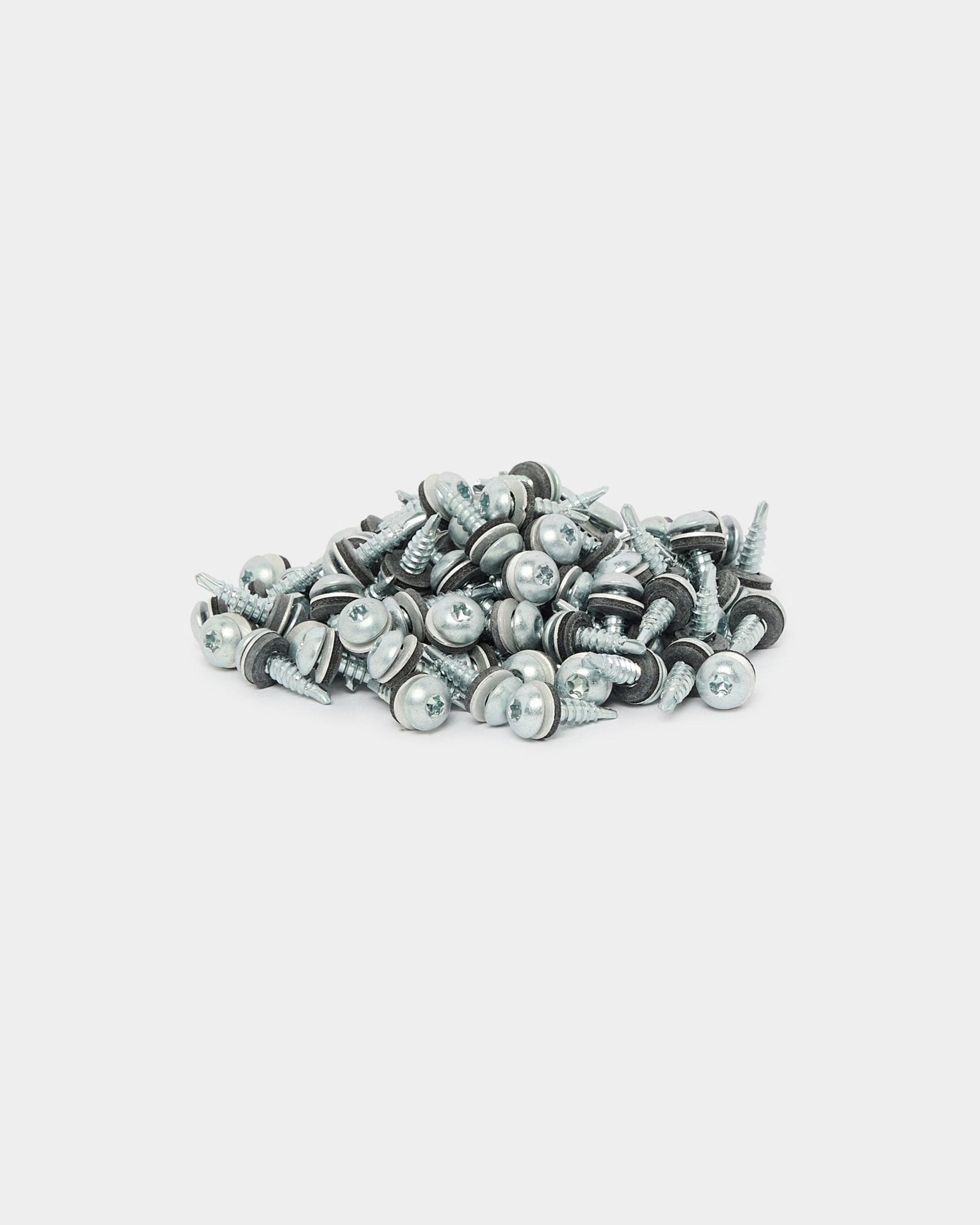 Box of 100 WoodUpp black Backside Screws 4.8x19 with Ø10 washer TX20, suitable for fixing Akupanel or Aluwood acoustic and facade panels, on white background.