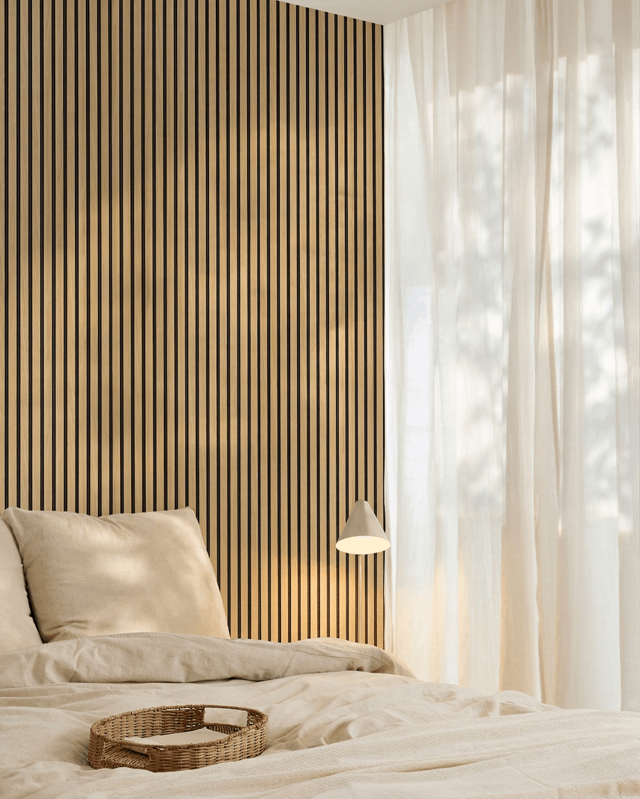 Akupanel in Southern Oak with black felt in a bedroom.
